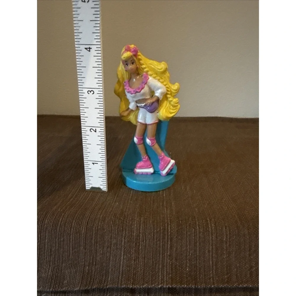 1992 McDonald's Happy Meal Beach Barbie Toy/Cake Topper